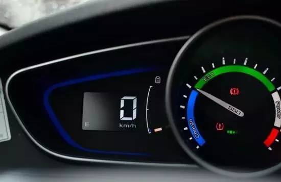 荣威e550混动使用感受,荣威e550真实用车感受