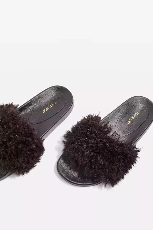 好想穿拖鞋上班~这里为你挑好了十几双！