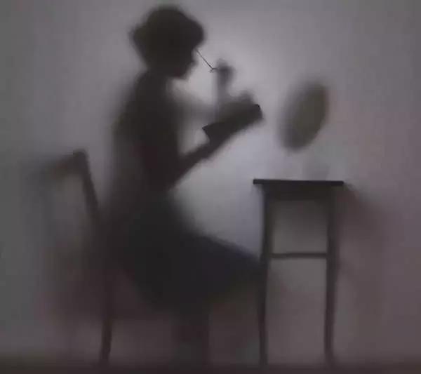 摄影背景模糊人物清晰,变焦模糊摄影教程