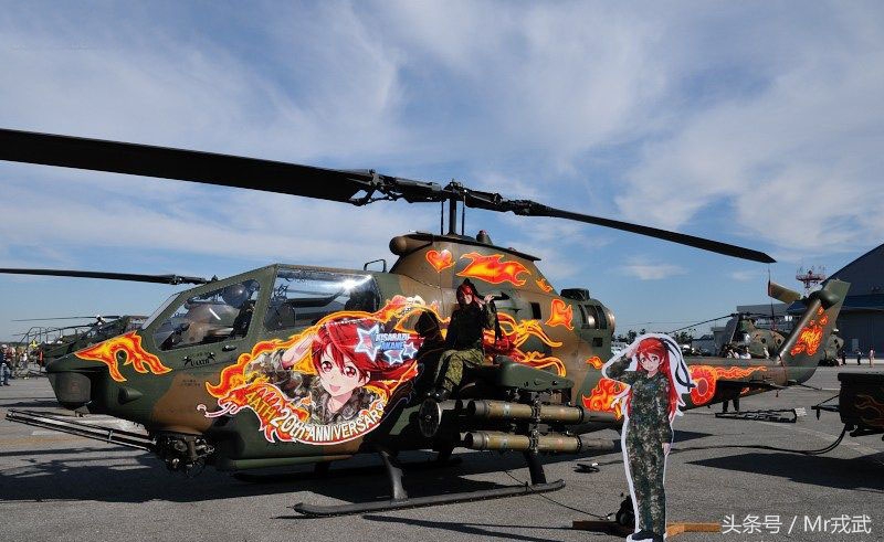 妖艳到爆“粉嫩无比的*器武**”少女心爆表，日本自卫队简直辣眼宅神