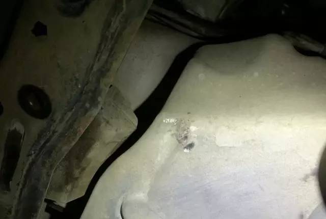 宝马z4启动时异响,宝马z4哒哒哒异响怎么解决