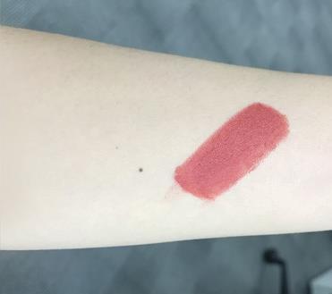 橘朵口红平价替代色,丝绒牛血色口红平价