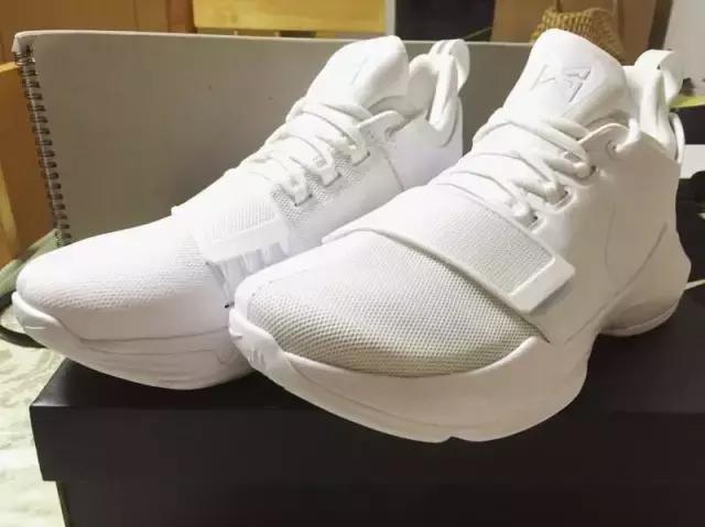 泡椒轮滑鞋,pg1最好的球鞋