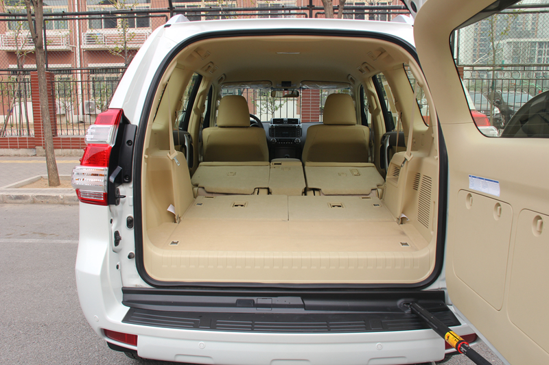 平行进口丰田轿车,16年二手普拉多2700中东版价格