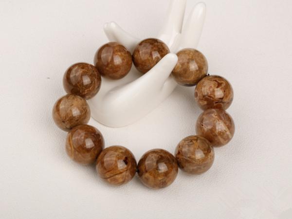 琥珀蜜蜡价格内幕,琥珀价格走势