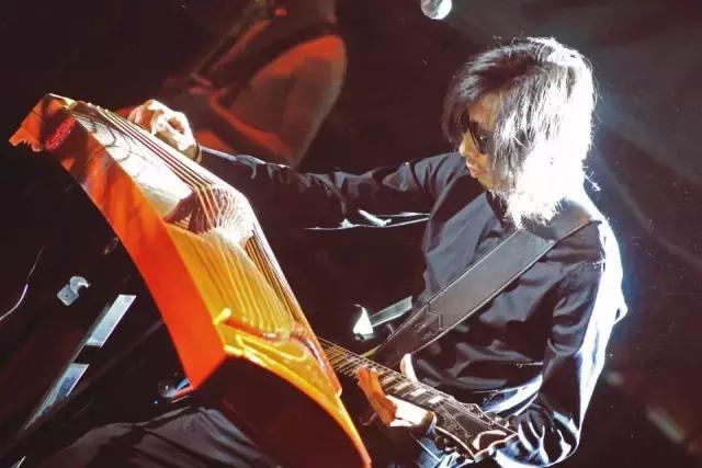 谢天笑我没有未来,谢天笑我不是明星