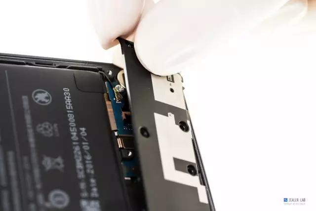 小米5拆解屏幕,小米黑鲨5拆机