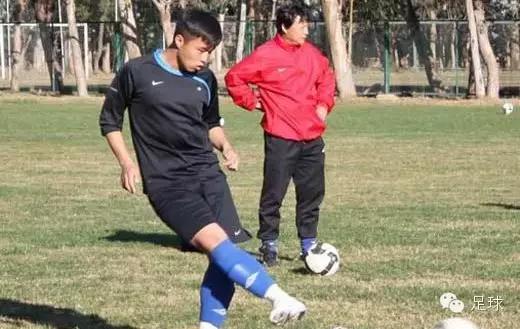 足球基本功56个动作小学生,足球初学者应看的比赛