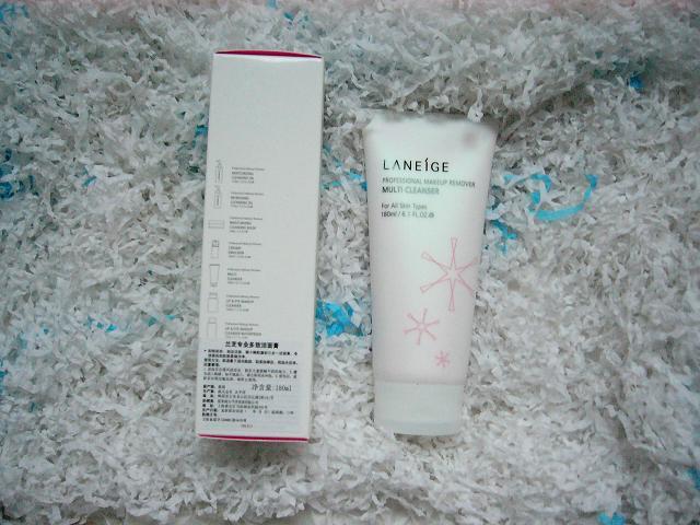 韩国哪个牌子的洁面好用,韩国四季艾草保湿修护洁面