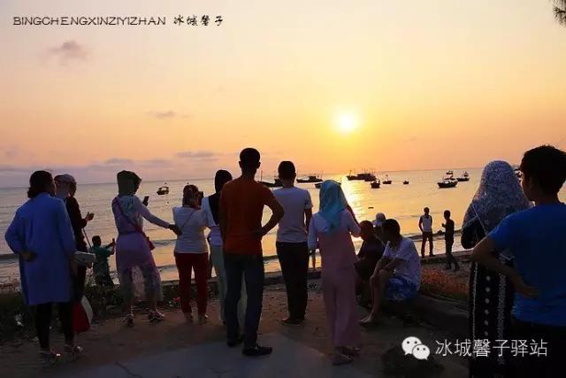 醉享三亚波波利海岸夕阳下的渔光曲