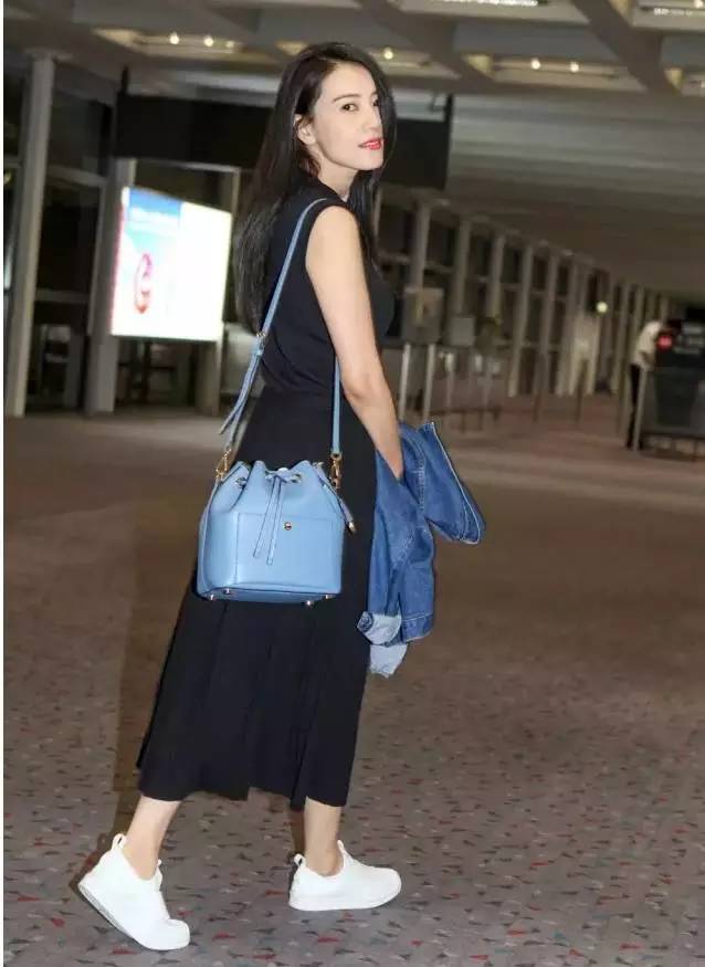 高圆圆被杂志小编黑了!看了照片我的嫉妒心好多了。。