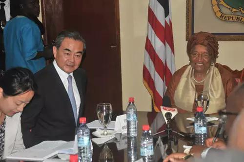 解局|这一年，中国外长王毅如何经营“朋友圈”？