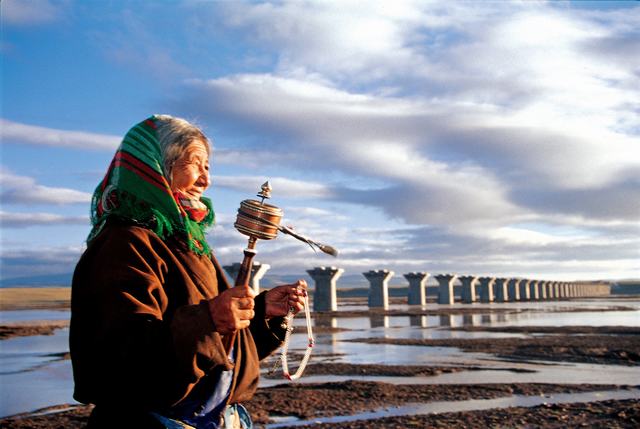 比亚迪2015新能源汽车每月销量,比亚迪新能源汽车销量2016