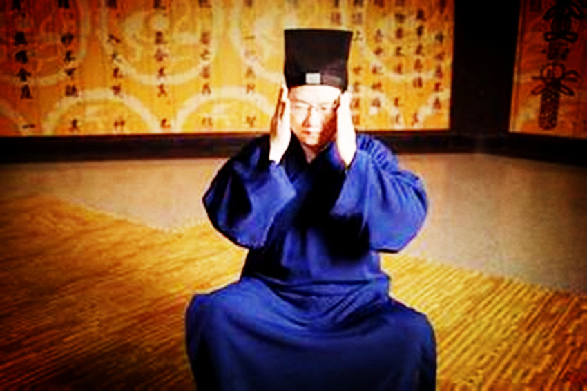 天生阴阳眼是真实存在的吗,什么是真正的阴阳眼