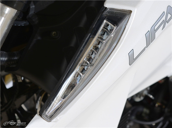 能下赛道运动轿车,力帆kp150mini赛道版