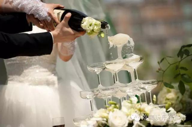 一个月挣多少钱在兰州市能卖房,一个月挣多少钱才能买衣服