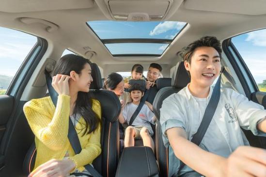 沉浸式体验欧尚x7plus7座,欧尚x7plus七座坐满人