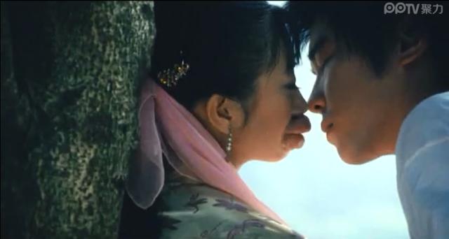 竟然是她？！亲昵合影新科奥斯卡影帝影后的这位中国女星已经在国际化的道路上把冰冰和baby们甩了好远好远