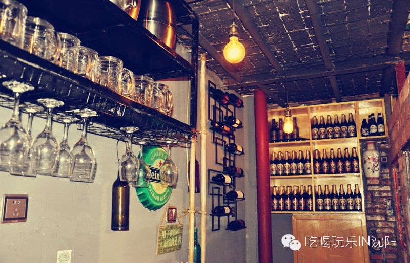 滋滋烤肉香、最毕胖猪蹄，长白釜家烧+烤店已经燃爆朋友圈！免费试吃你来不？