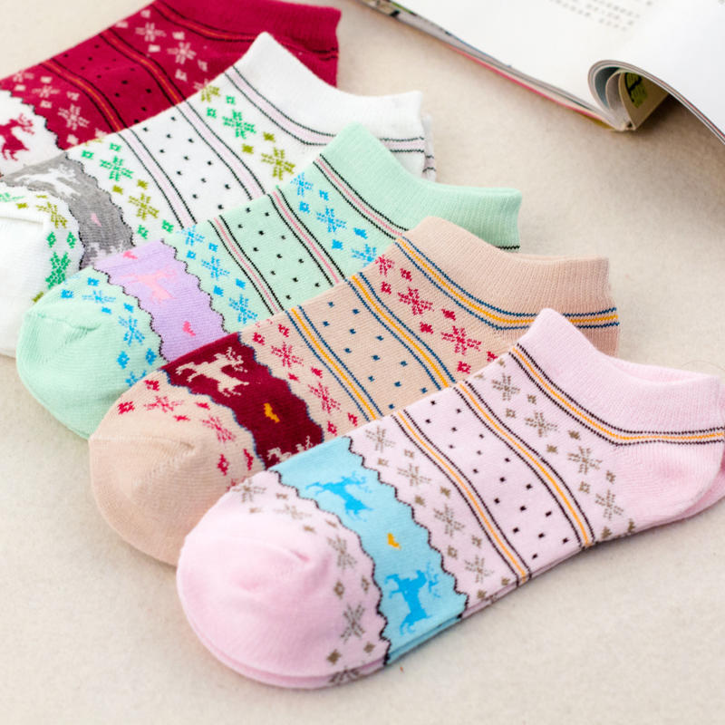 清新的袜子透气清凉有刺绣,透气舒适不臭脚短袜