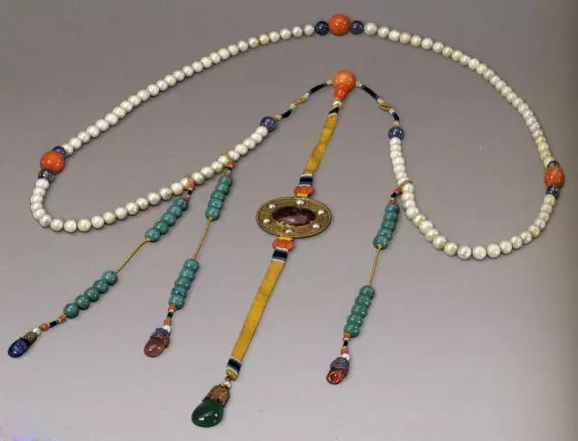 慈禧带什么珠子最值钱,慈禧的帝王绿佛珠