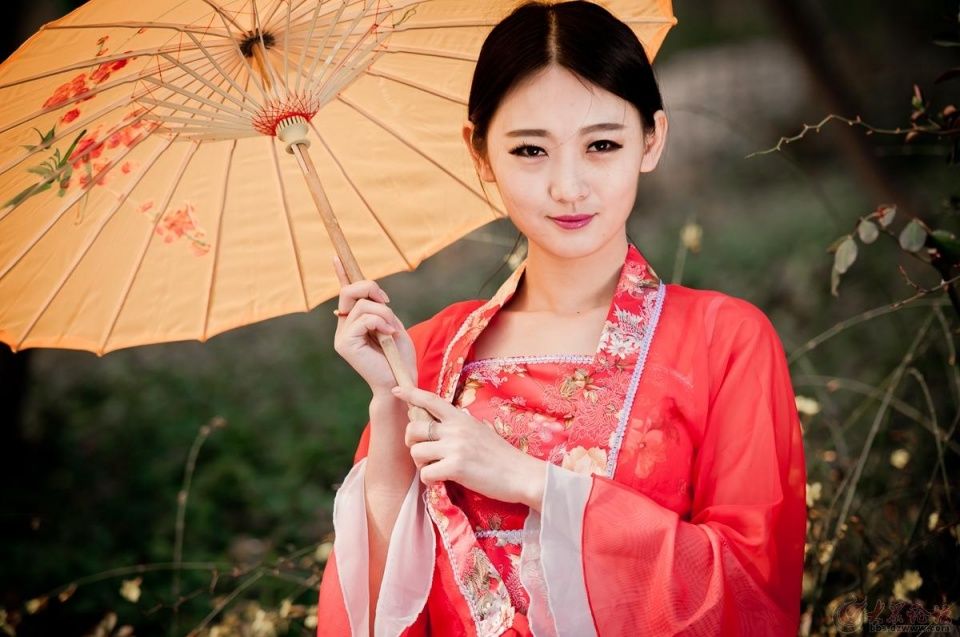 探秘《*瓶金**梅》中的“缅铃”的前世今生