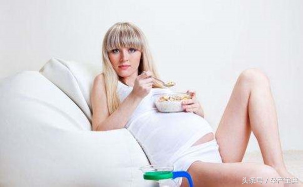 孕晚期半夜饿得快加餐吃什么,孕早期半夜饿了加餐吃什么好