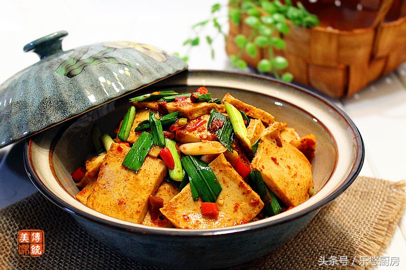 下饭豆腐做法,豆腐鸡蛋下饭的做法