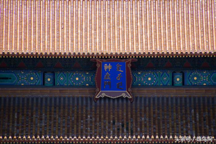 腾龙变焦镜头18-4,腾龙新18-400mm大变焦镜头