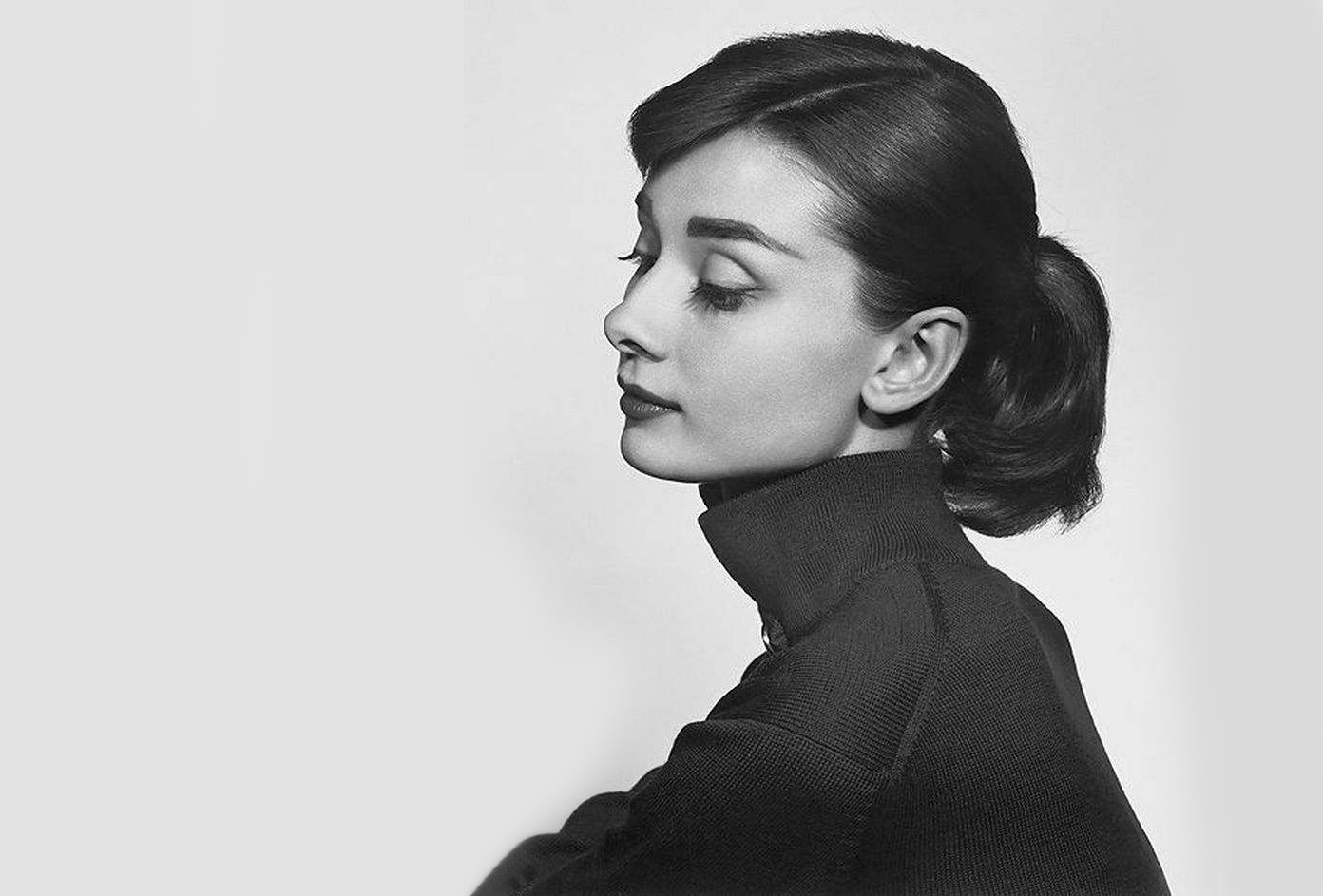 奥黛丽赫本经典照片分析,女神奥黛丽赫本一生最美的瞬间