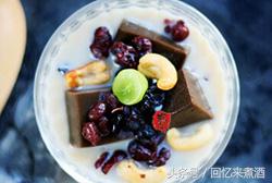 龟苓膏跟纯牛奶加茶怎么做,来一碗自制龟苓膏清热祛湿