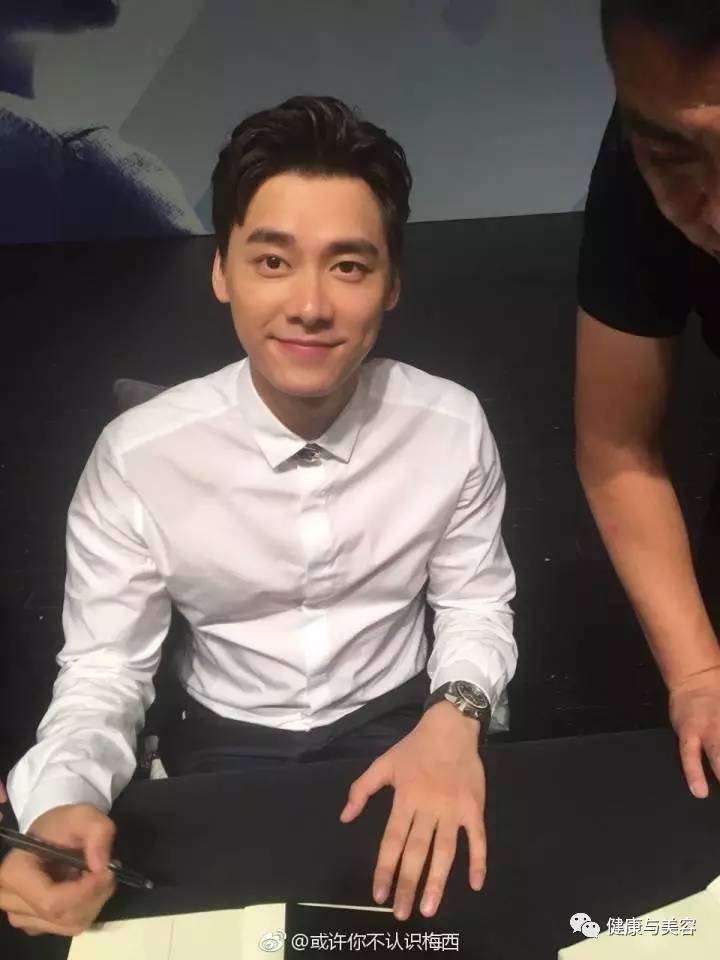 这些男神的手美得让女人都惭愧,女人的第二张脸需要这样养护!