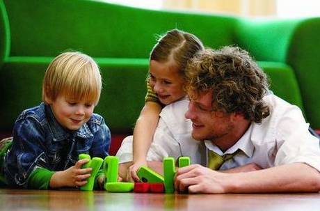 该如何正确的表扬和鼓励孩子,这3句话教你如何正确的鼓励孩子