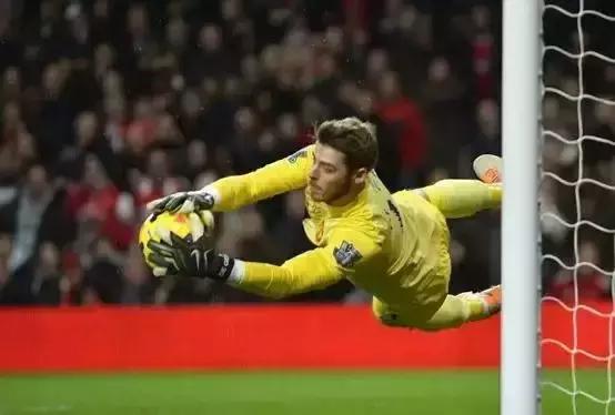 足球狗谈恋爱,足球狗不配拥有爱情吗