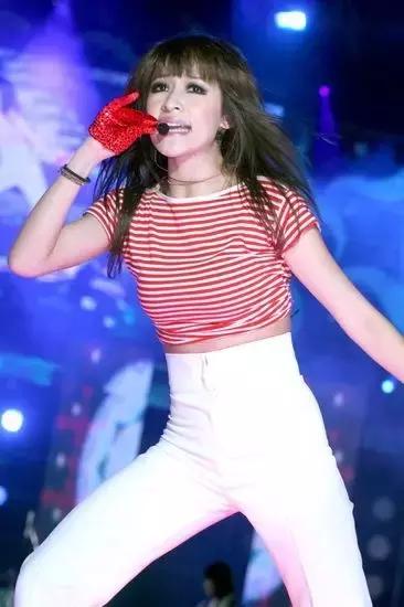 萧亚轩最红的时候,萧亚轩到底有多有魅力