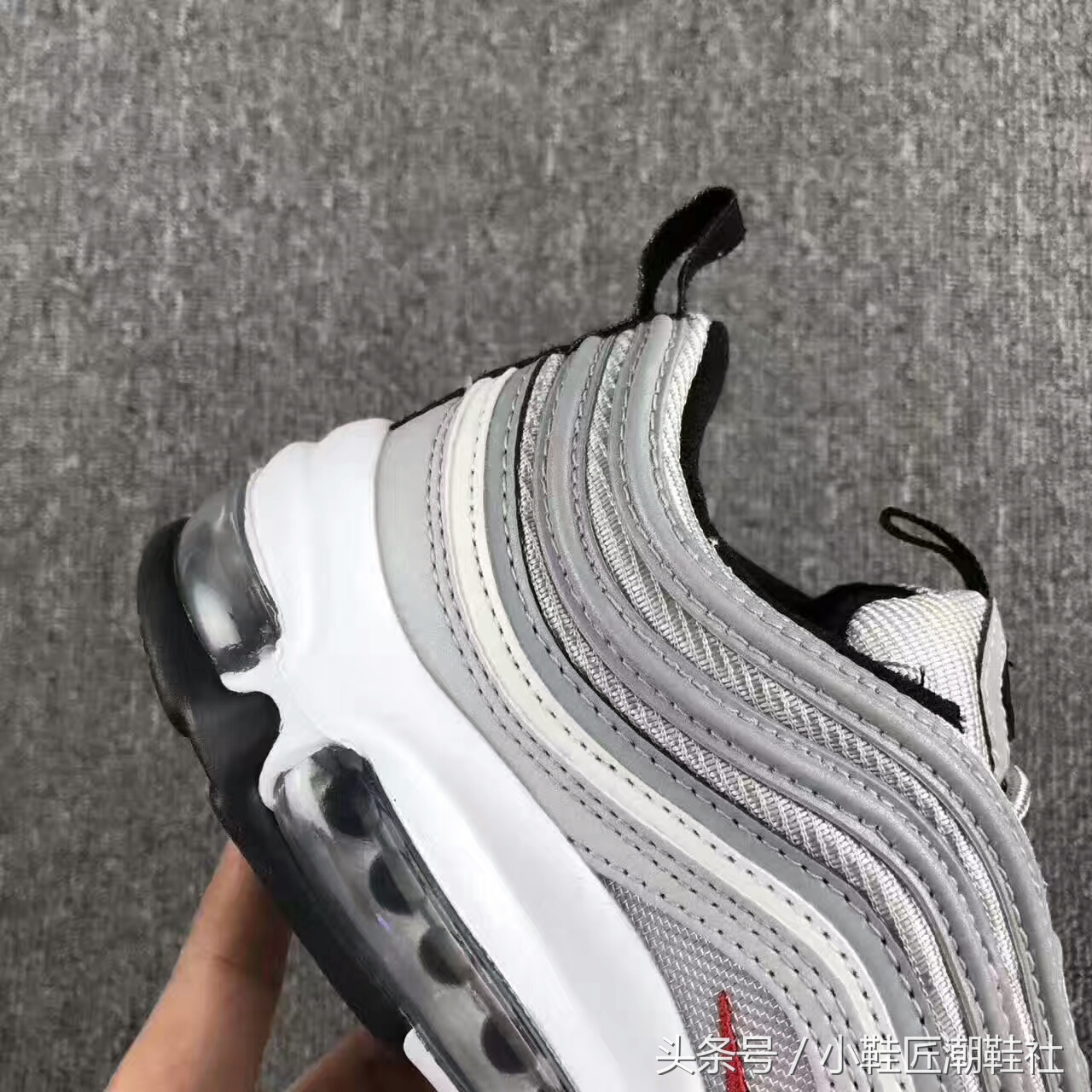 鞋评：NKAIRMAX97银*弹子**来袭，热度不减当年！