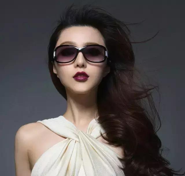 30秒教会你去怎么选择合适的眼镜,一分钟自测你适合什么眼镜