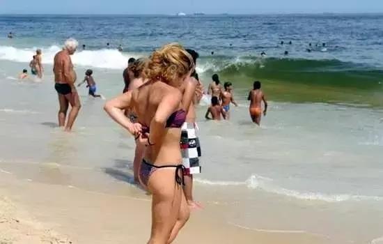 全世界的beach，究竟哪一个美女最多，哪一个又最爱裸游？