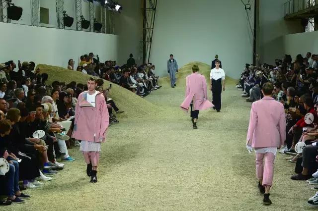 旅行穿搭运动风格,徒步运动怎么搭配衣服