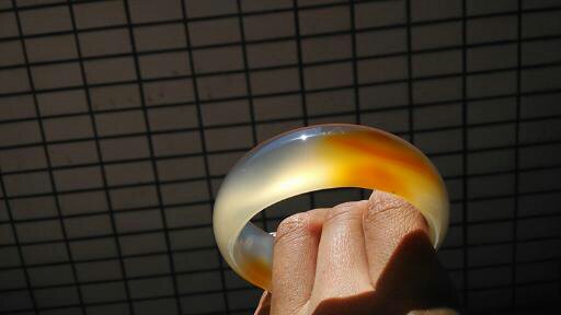 冰彩玛瑙手镯,马料高冰透玛瑙手镯