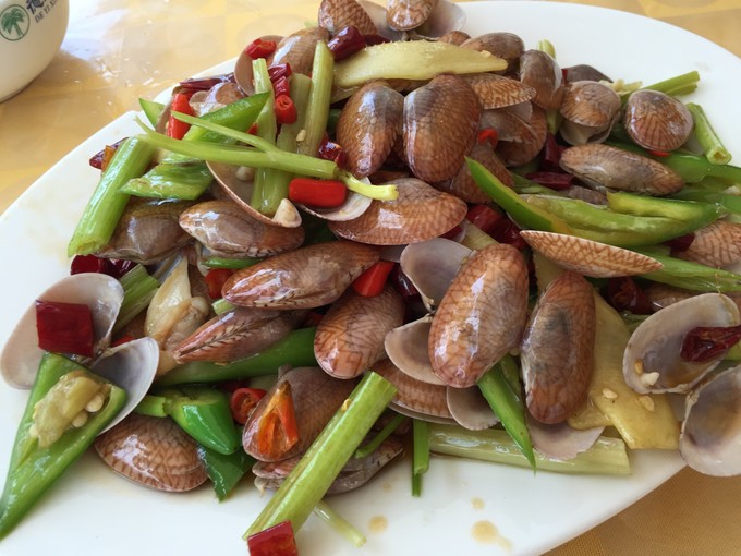 带着妈妈享受三亚的海