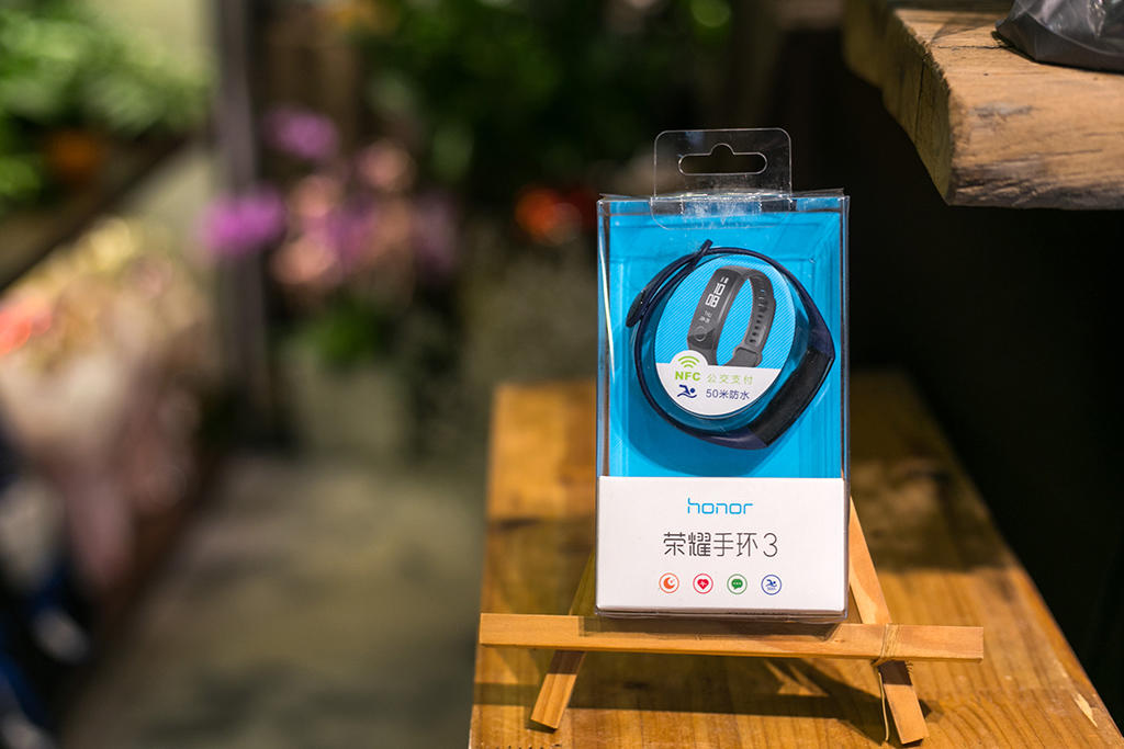 荣耀手环3有nfc吗,荣耀手环nfc版本续航