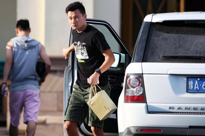 国足炫豪车,中国男足座驾大全