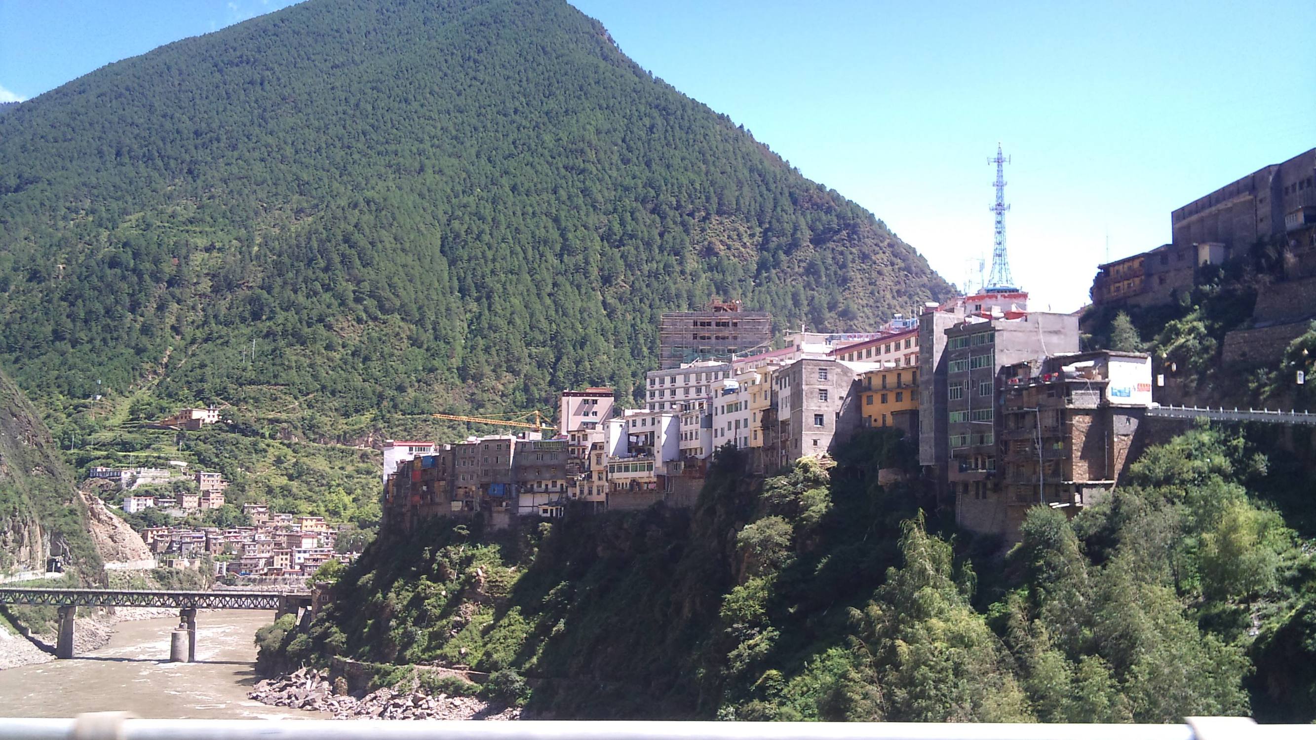 川藏自驾游巴塘至芒康,西藏芒康至丽江泸沽湖旅行