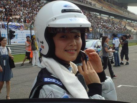 孙俪刘涛赛车夺冠视频,刘涛业余赛车冠军