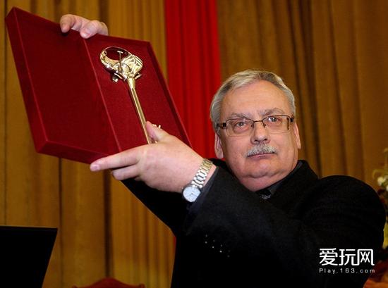 昆特牌国服开测，在打牌之前你可能需要知道的事