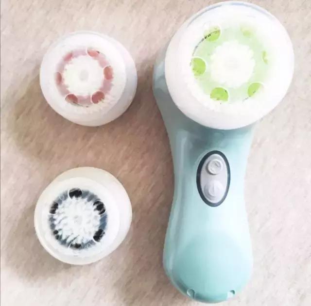 洁面祛痘神器,祛闭口粉刺专用洁面乳