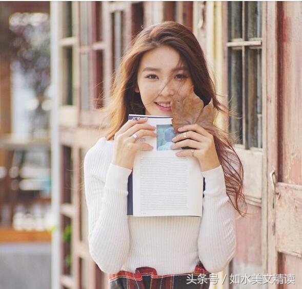 情感世界｜流年似水，我仍是你城堡里那片相思的叶