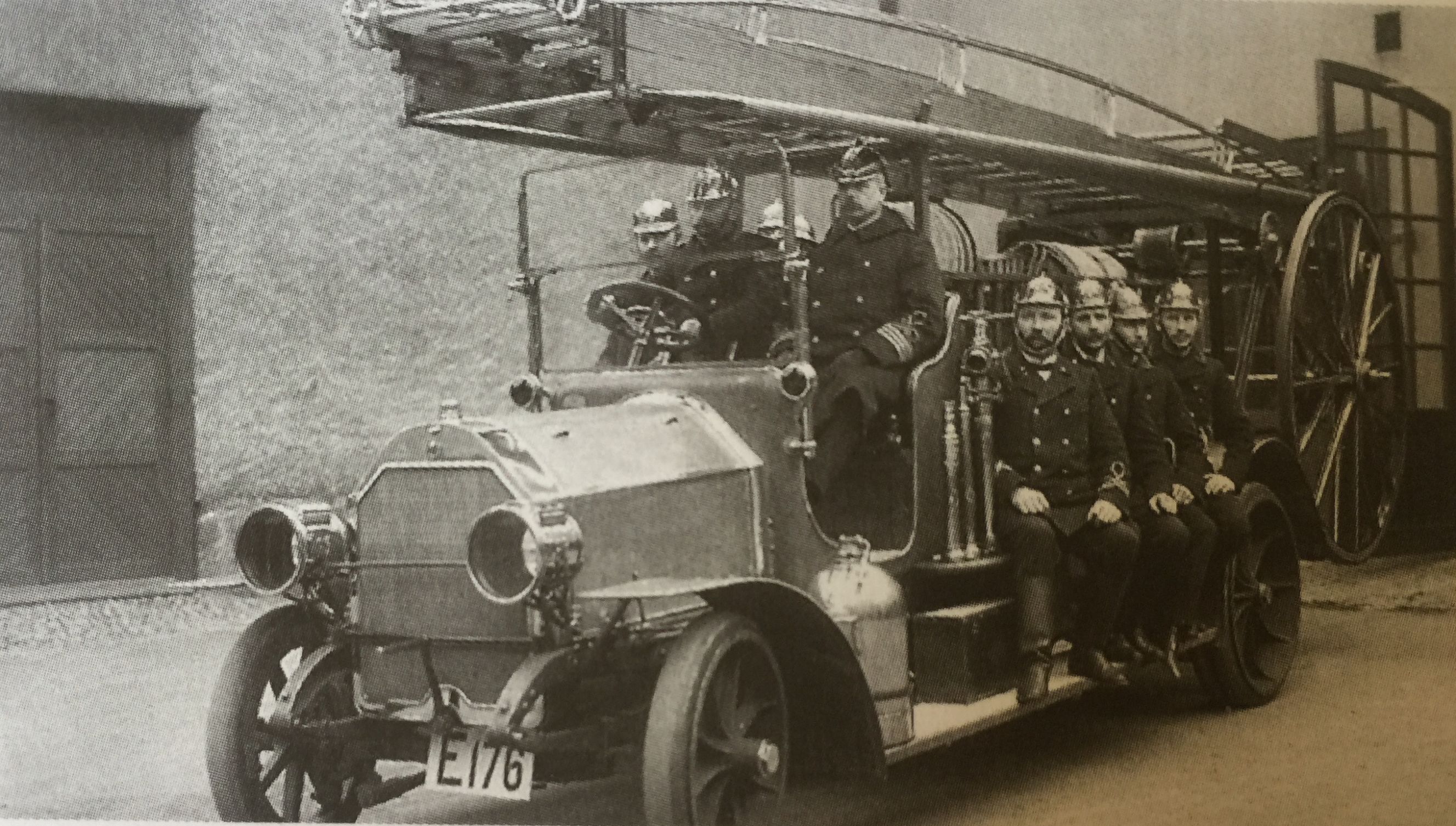 斯堪尼亚公路之王的由来,公路之王斯堪尼亚v88x8