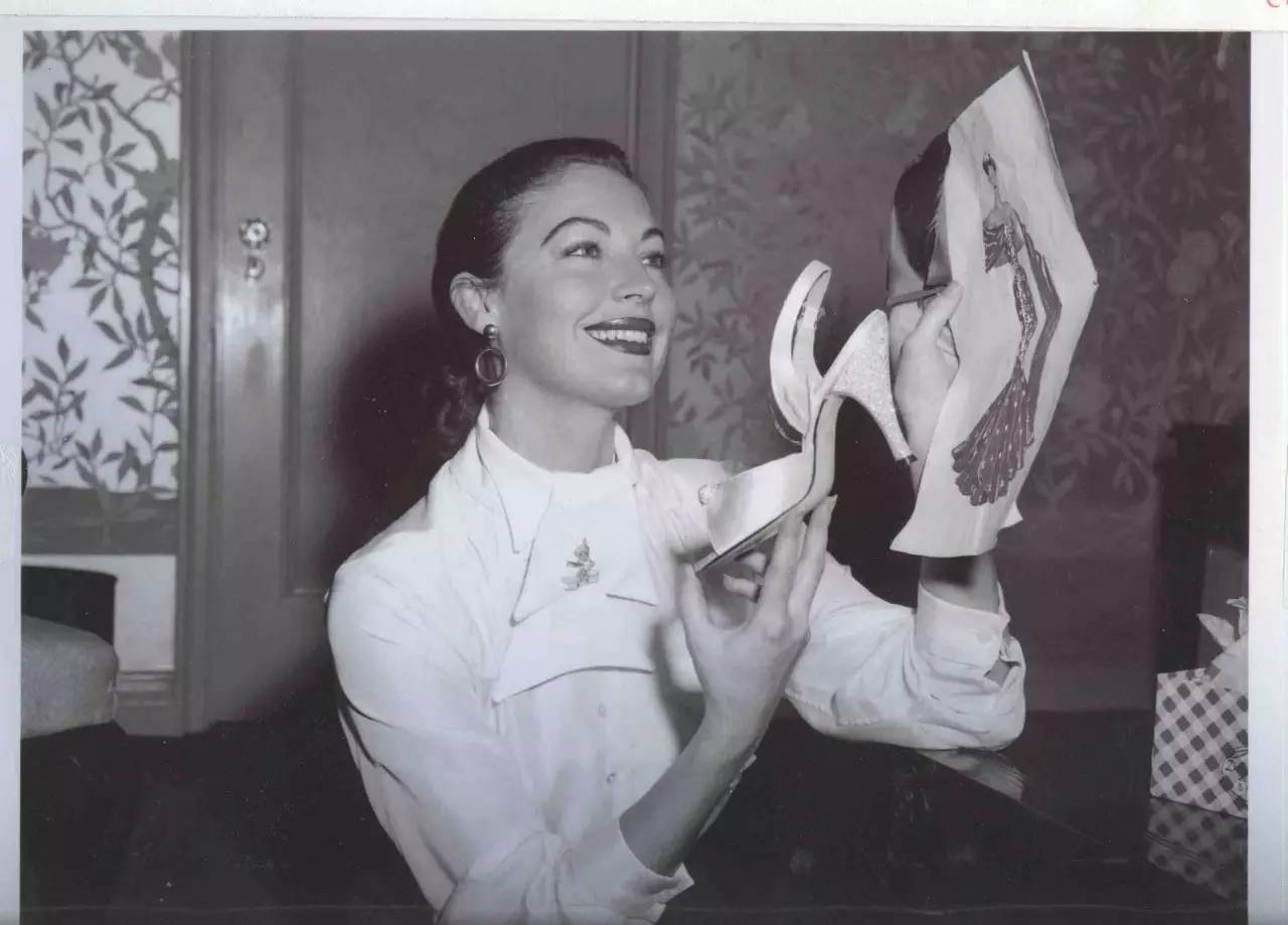 2020榛勯噾鍛╮ogervivier,rogervivier2021鏄ュ